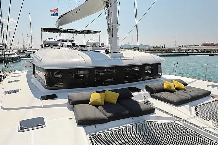 2018 Lagoon 62 