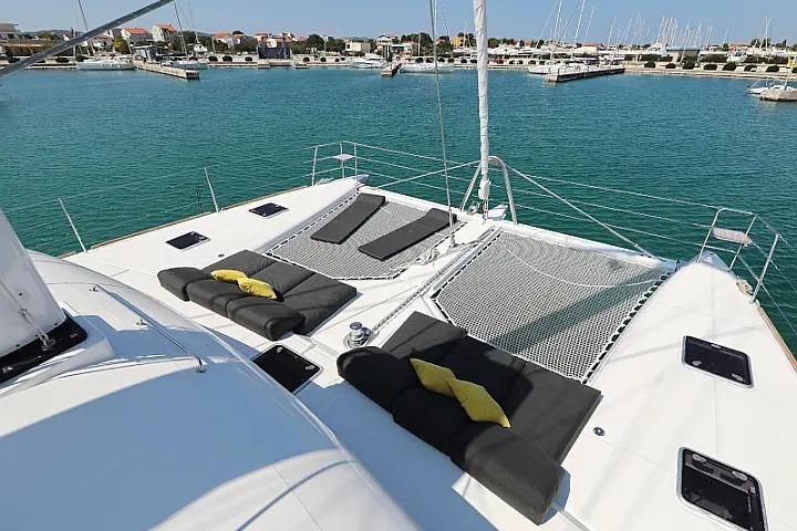 2018 Lagoon 62 