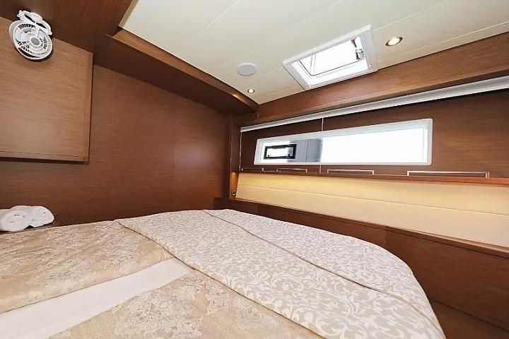 2018 Lagoon 62 