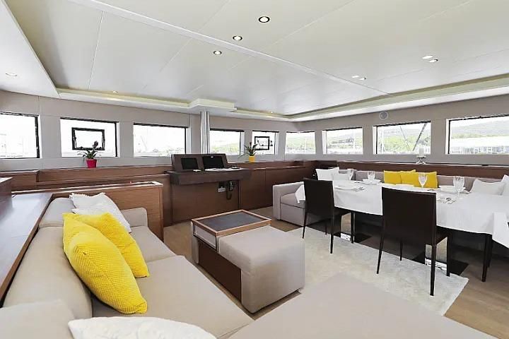2018 Lagoon 62 