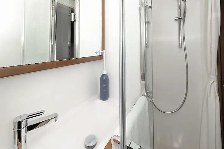 2018 Lagoon 62 