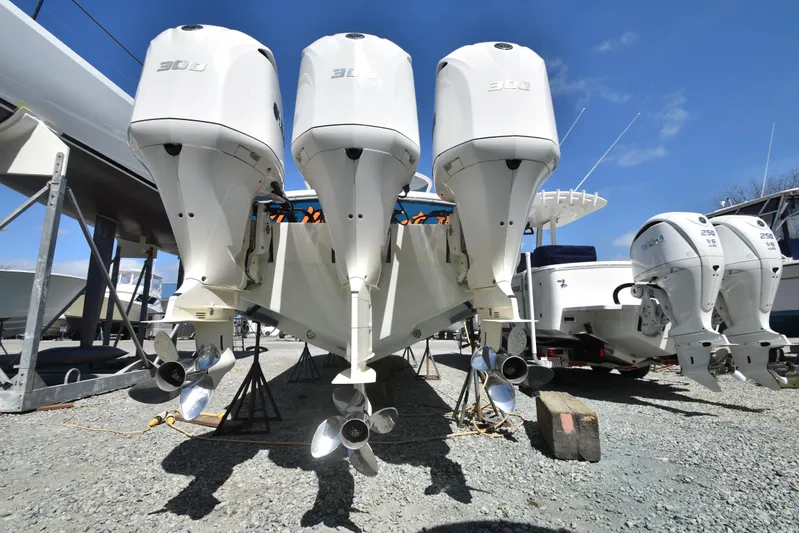 Why Knot II Yacht Photos Pics 