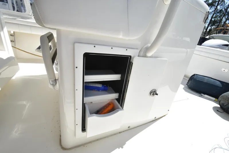 Why Knot II Yacht Photos Pics 