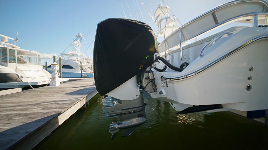 2014 Bahama 41 Center Console