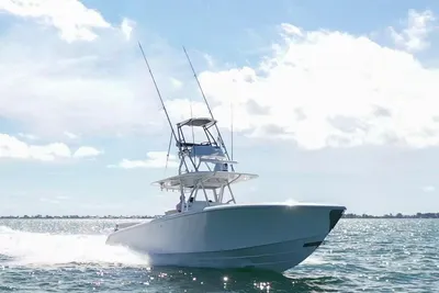 Bahama 41 Center Console