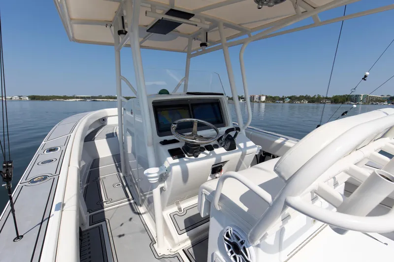 Smoke Show Yacht Photos Pics 2004 31 Jupiter 31FS Smoke Show Helm