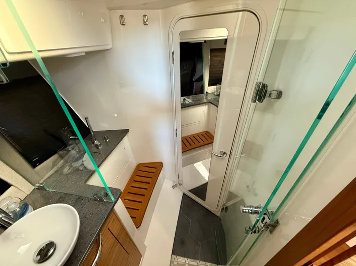 Explorer Yacht Photos Pics 