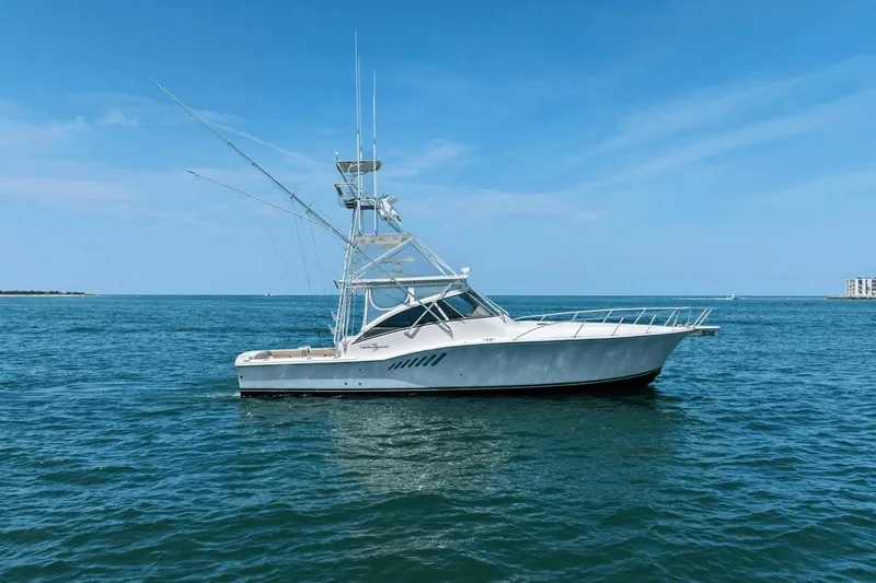 Blues Traveler Yacht Photos Pics 