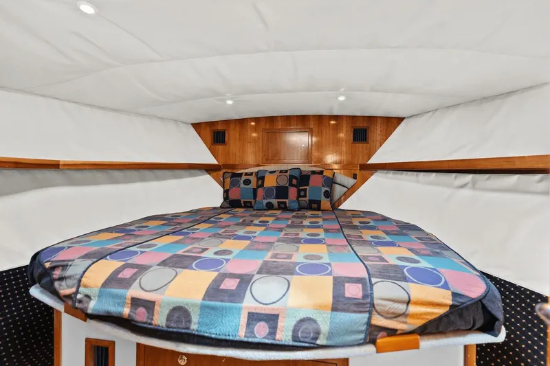 Blues Traveler Yacht Photos Pics 