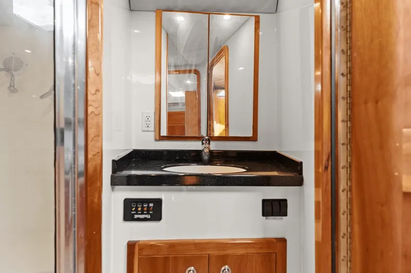 Blues Traveler Yacht Photos Pics 