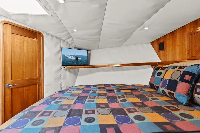 Blues Traveler Yacht Photos Pics 