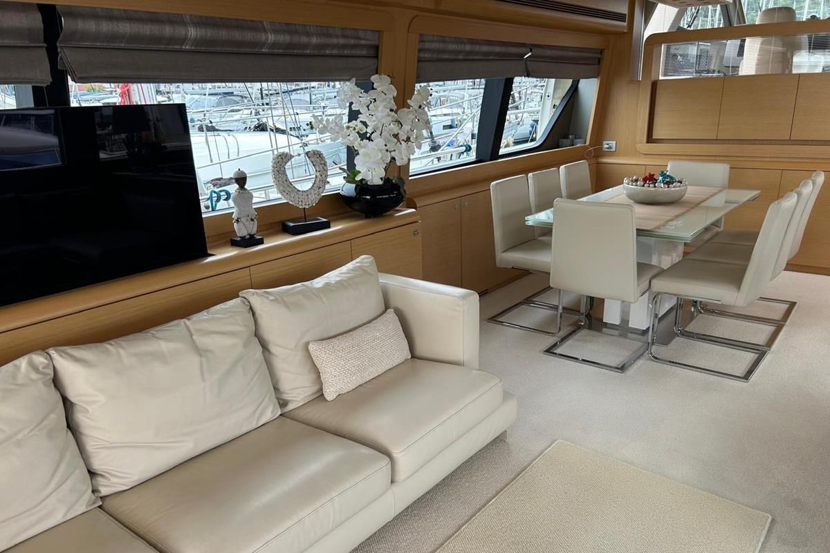 2014 Ferretti Yachts 78 