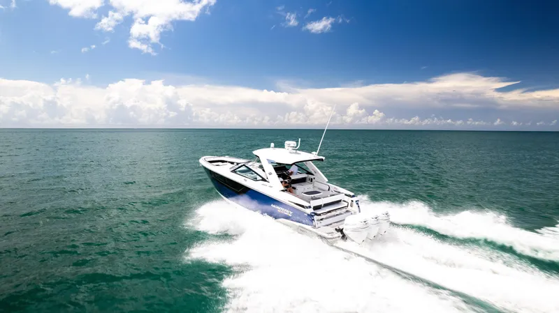  Yacht Photos Pics 2022 MONTEREY 385SS - Image 6