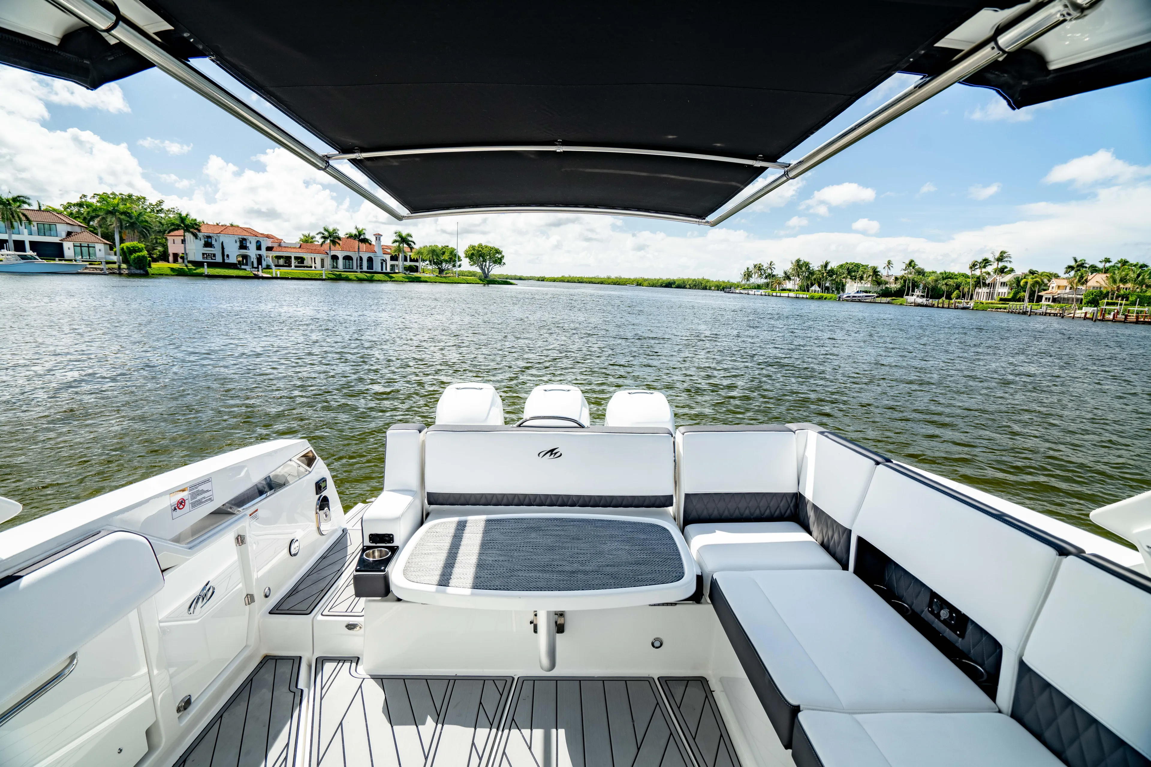  Yacht Photos Pics 2022 MONTEREY 385SS - Image 16