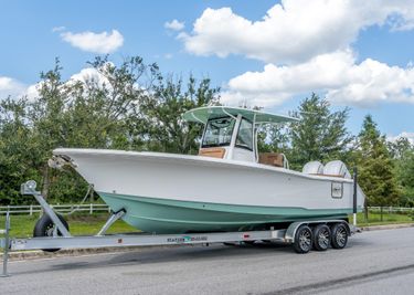 Sea Hunt Ultra 305 SE