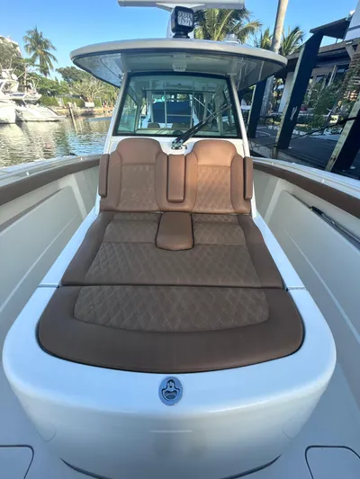 T- Highlander Yacht Photos Pics 