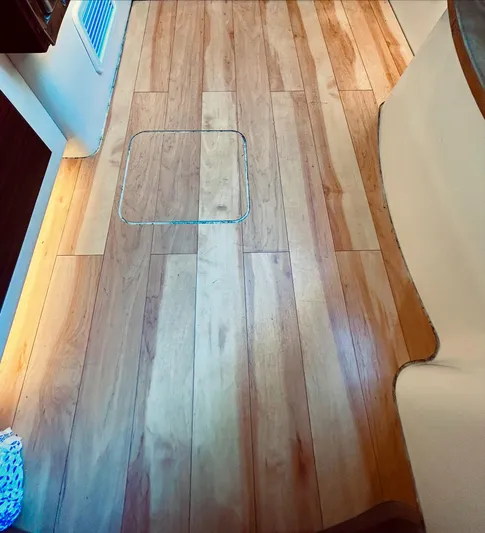 T- Highlander Yacht Photos Pics 