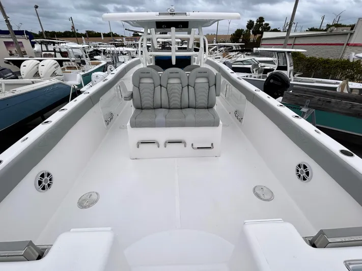  Yacht Photos Pics 2023 Twin Vee 340 Gfx - Image 13