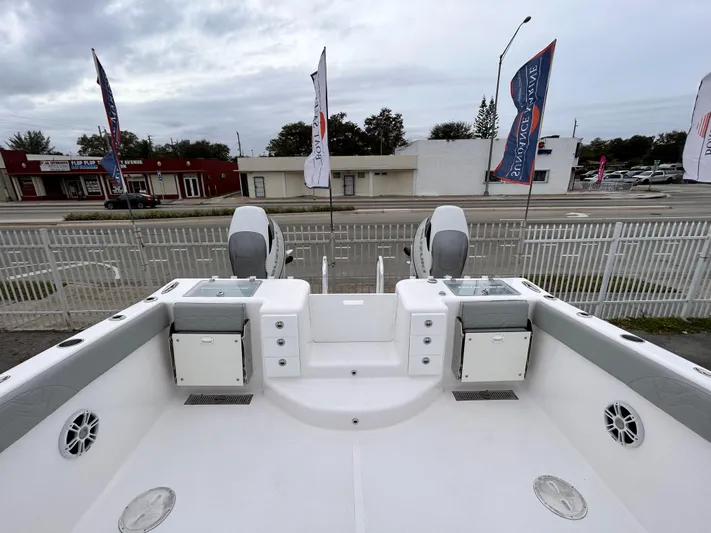  Yacht Photos Pics 2023 Twin Vee 340 Gfx - Image 15