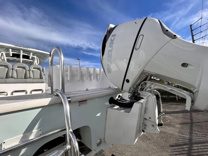  Yacht Photos Pics 2023 Twin Vee 340 Gfx - Image 8