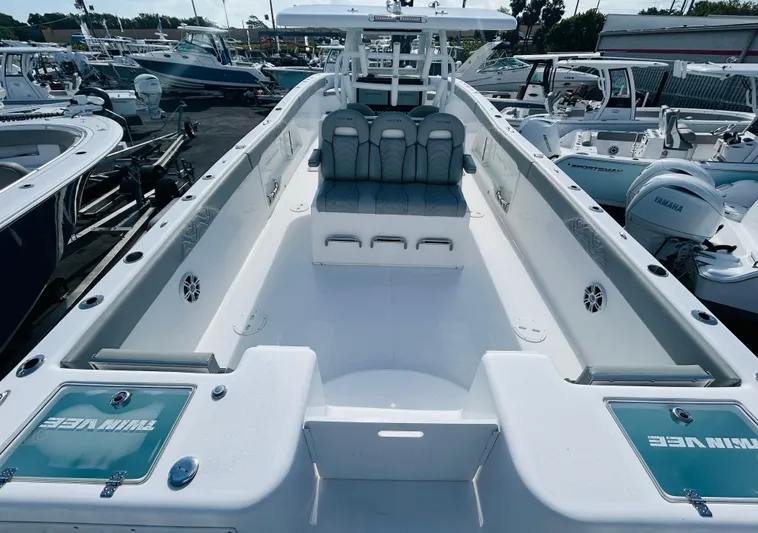  Yacht Photos Pics 2023 Twin Vee 340 Gfx - Image 31