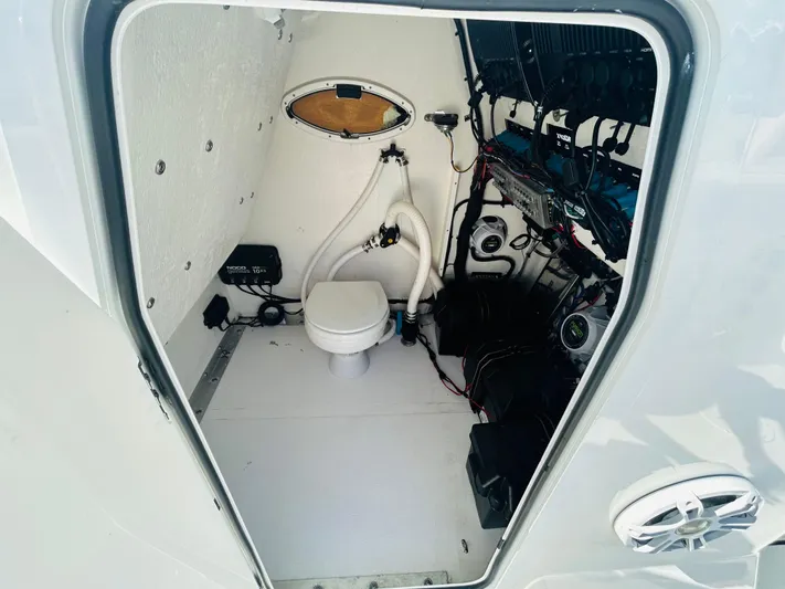  Yacht Photos Pics 2023 Twin Vee 340 Gfx - Image 25
