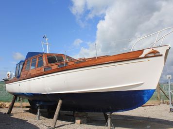 Wallace Clark Gentlemans Motor Yacht