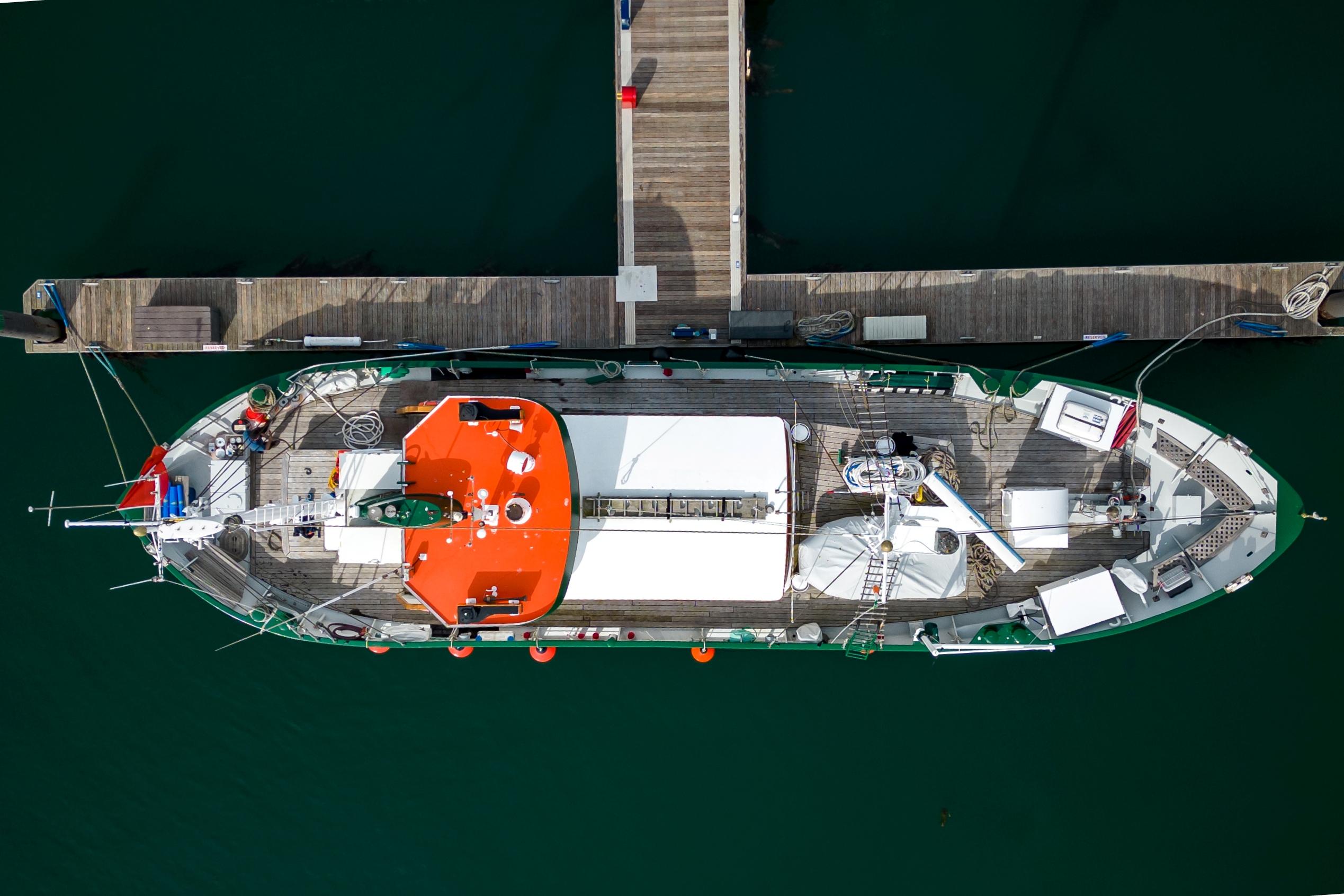 dutch trawler yacht