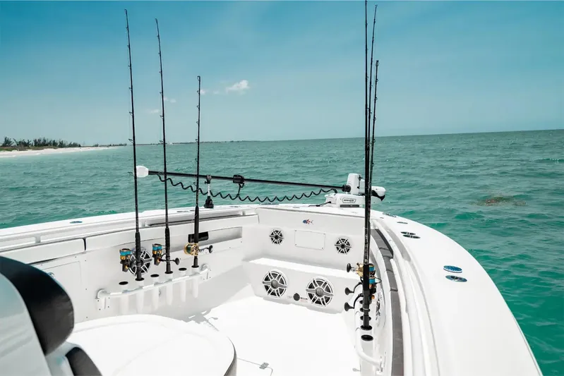  Yacht Photos Pics Manufacturer Provided Image