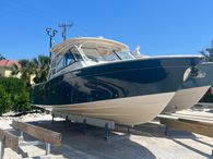 2015 Grady-White Freedom 335