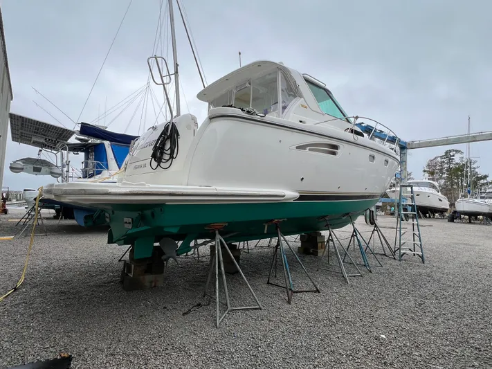 Galavant Yacht Photos Pics 