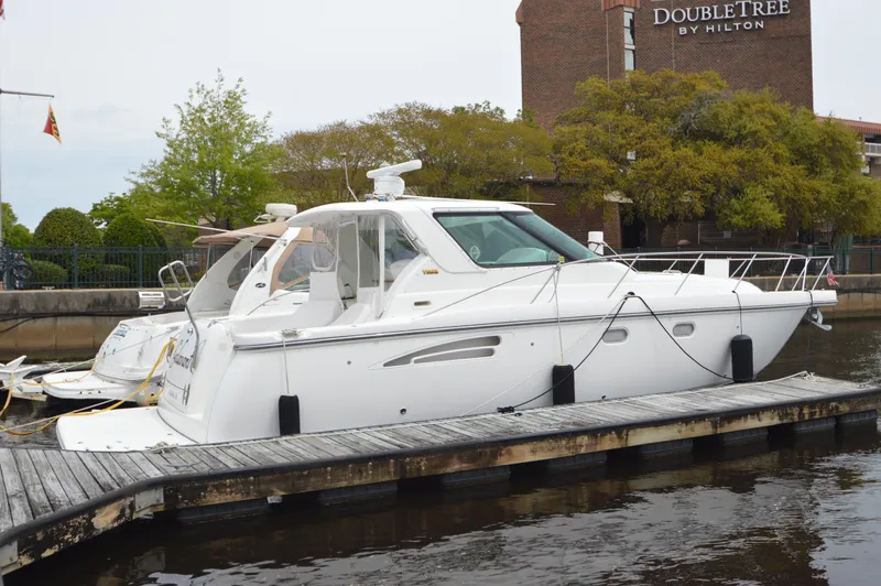 Galavant Yacht Photos Pics 