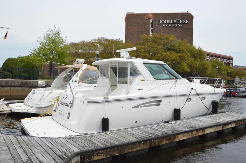 Galavant Yacht Photos Pics 