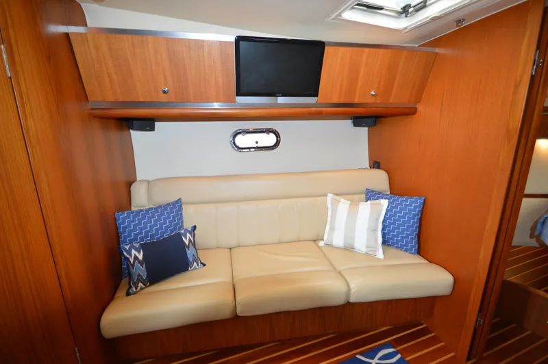 Galavant Yacht Photos Pics 