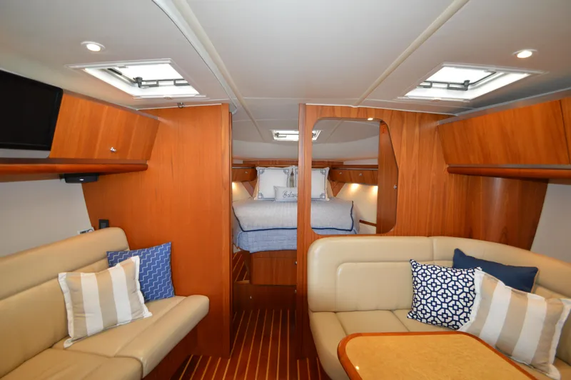 Galavant Yacht Photos Pics 