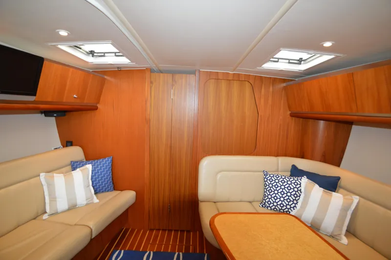 Galavant Yacht Photos Pics 