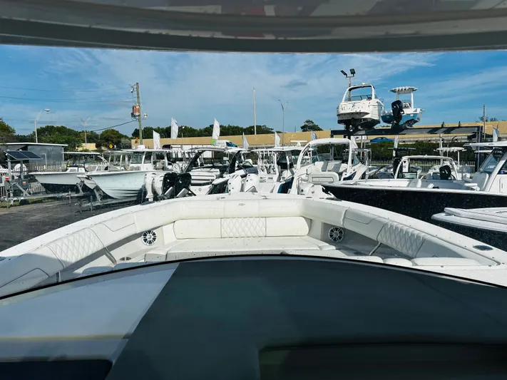  Yacht Photos Pics 2022 REGAL 38 SAV - Image 21