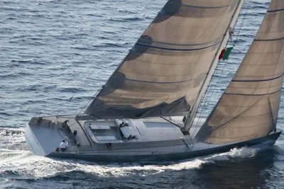 2005 Bruce Roberts bruce farr 85'