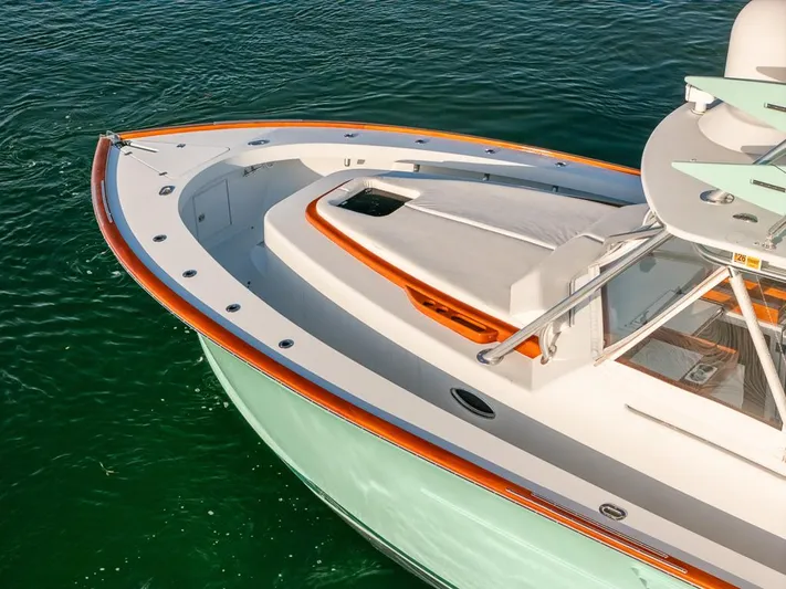 Last Mango II Yacht Photos Pics 