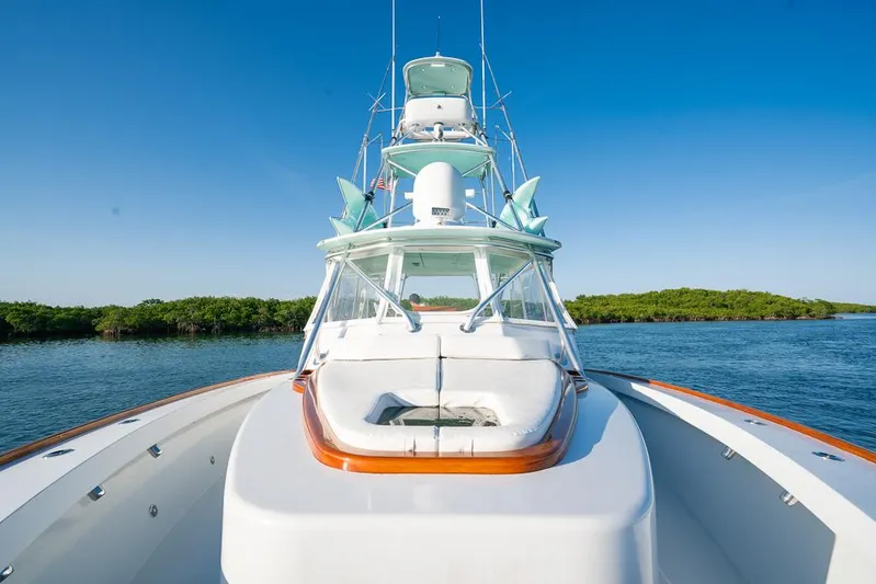 Last Mango II Yacht Photos Pics 