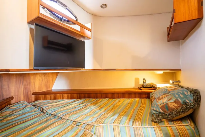 Last Mango II Yacht Photos Pics 