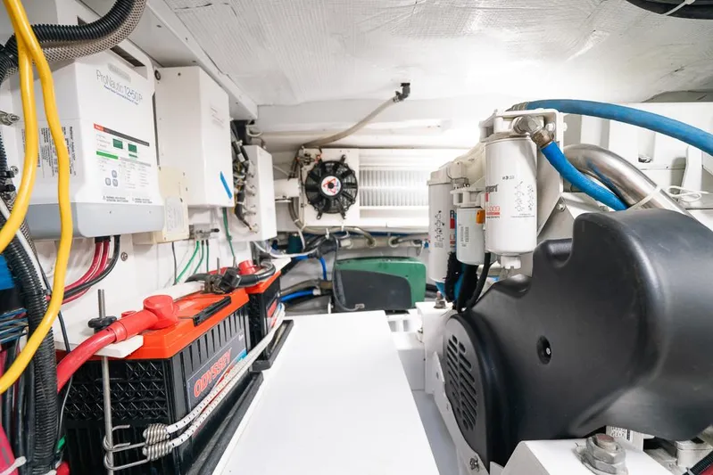 Last Mango II Yacht Photos Pics 