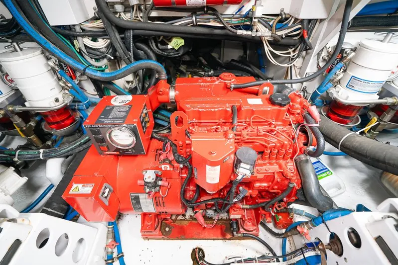 Last Mango II Yacht Photos Pics 