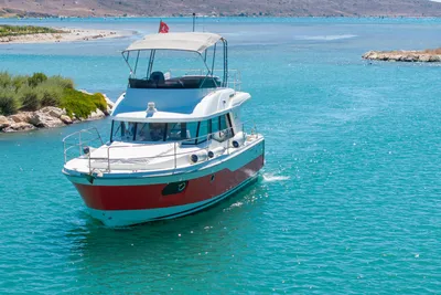 Beneteau Swift Trawler 35
