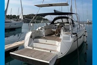 2015 Bavaria Cruiser 51