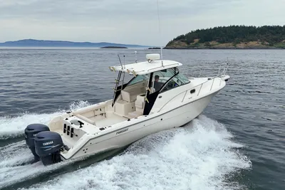 Pursuit 3070 Offshore