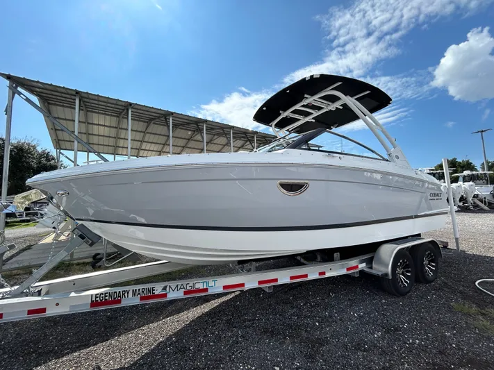  Yacht Photos Pics 2025 COBALT R6 OB - Image 5