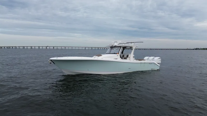  Yacht Photos Pics 2022 EDGEWATER 370 CC - Image 5
