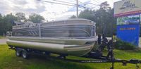 2023 Sun Tracker Party Barge 22 DLX