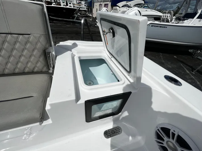  Yacht Photos Pics 2024 Sportsman 267 Masters Oe - Image 26